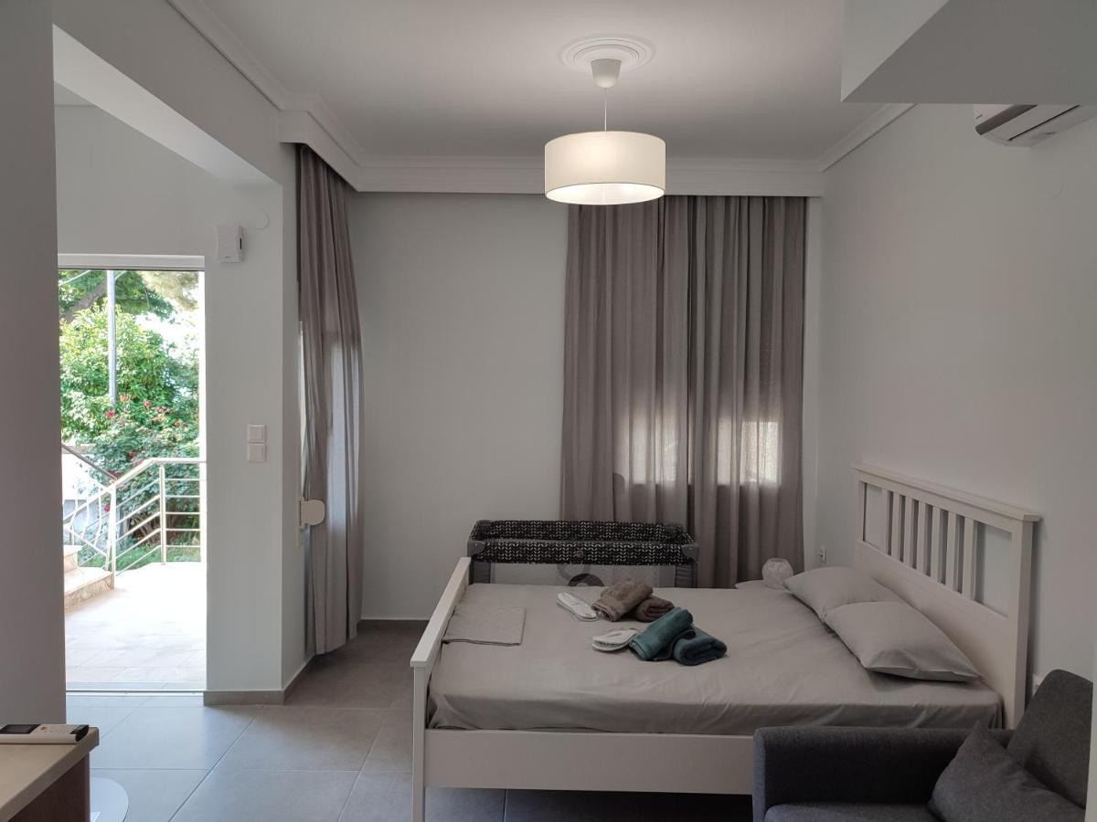 Estrella Rooms Nea Kallikrateia Buitenkant foto