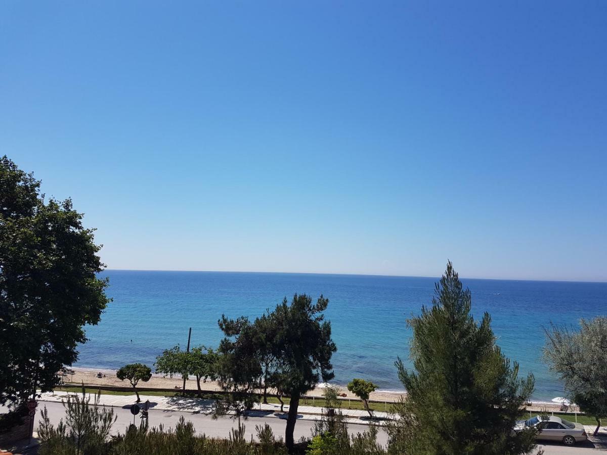 Estrella Rooms Nea Kallikrateia Buitenkant foto
